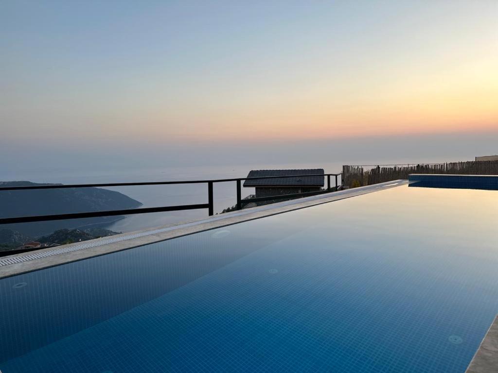 Alinca Infinity Villa Karaagac  Exteriör bild